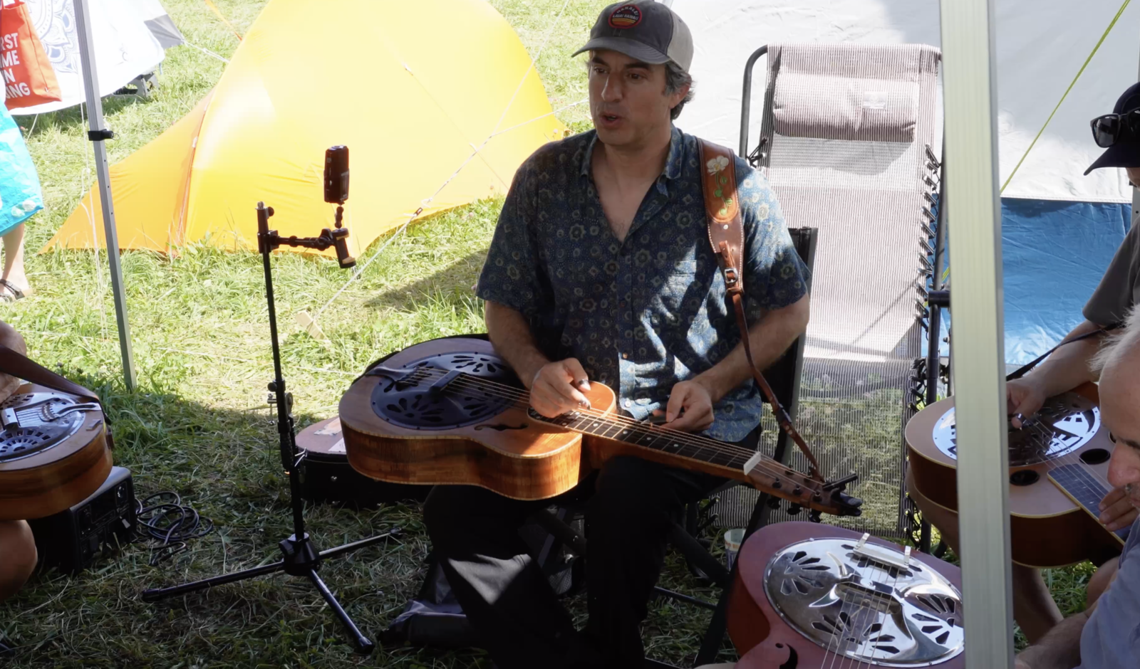 Workshop | Dobro – Billy Cardine (2025) 91 Min.